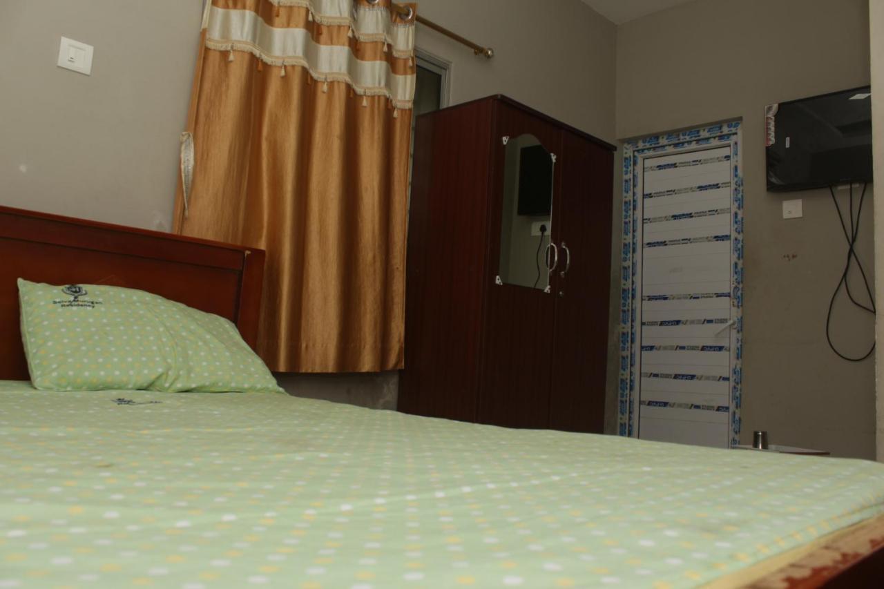ホテル Selvamurugan Residency Rāmeswaram エクステリア 写真